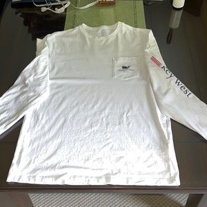 Vineyard Vines men’s size medium long sleeve Key West white t-shirt.